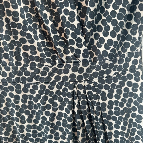 Boden Polka Dot 3/4 Sleeve Modest Dress Lined Grey Knee length Size 14 Womens - Picture 4 of 6